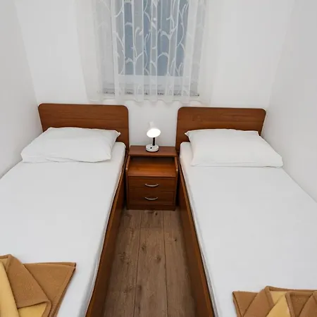 Crnekovic V Apartment