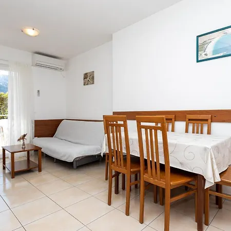 Apartment Crnekovic V *