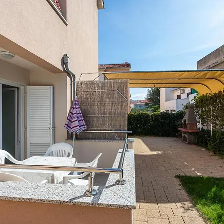 Apartment Crnekovic V