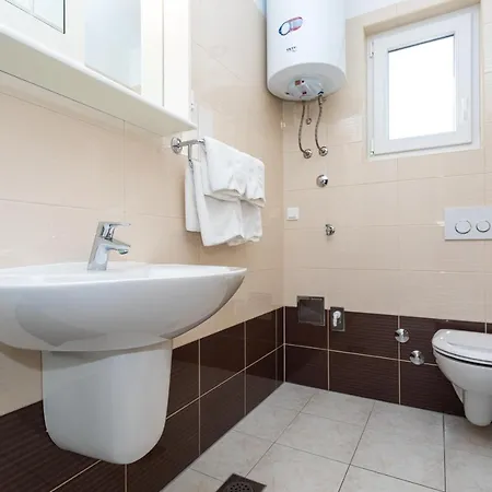 Apartment Crnekovic V Baška