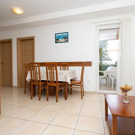 Apartment Crnekovic V