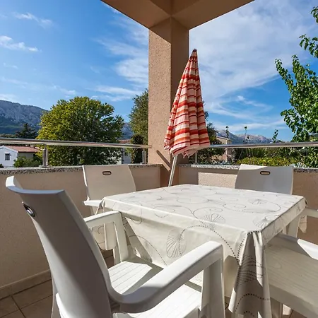 Apartment Crnekovic V