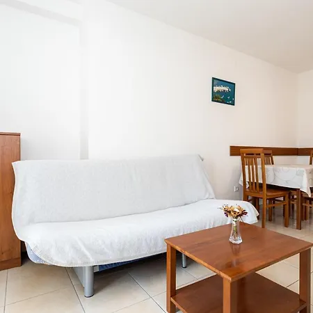 Crnekovic V Apartment *