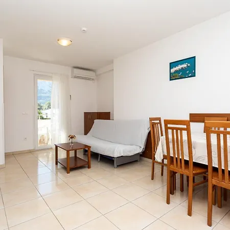 Crnekovic V Apartment *