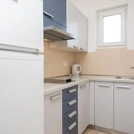 Apartment Crnekovic V *