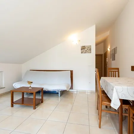 Apartment Crnekovic V *