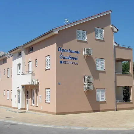 Apartment Crnekovic V *
