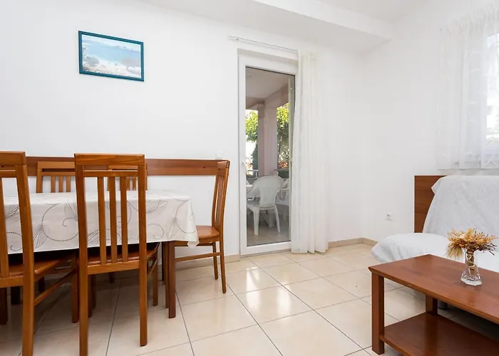 Appartamento Crnekovic V Baška