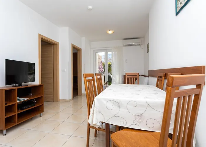 Crnekovic V Appartamento Baška