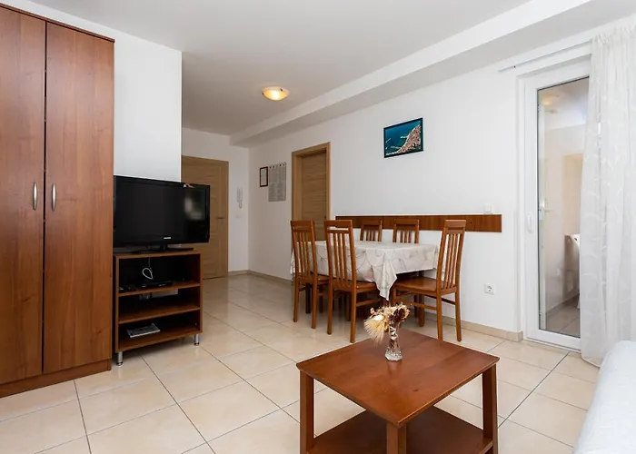 Crnekovic V Appartamento Baška